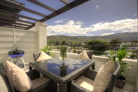 Whale Coast All-Suite Hotel