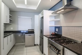 Whale Coast All-Suite Hotel