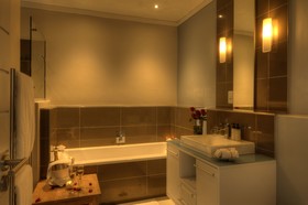 Whale Coast All-Suite Hotel