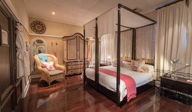 Hout Bay Manor