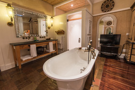 Hout Bay Manor