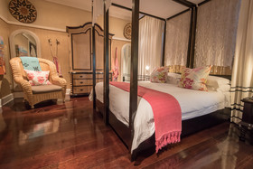 Hout Bay Manor