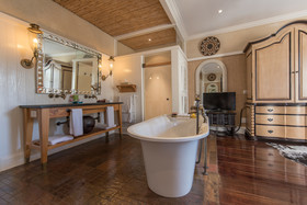 Hout Bay Manor