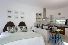 Waterland Lodge
