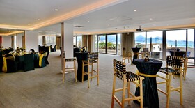 Lagoon Beach Hotel & Spa