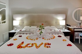 Lagoon Beach Hotel & Spa