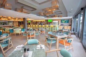 Lagoon Beach Hotel & Spa