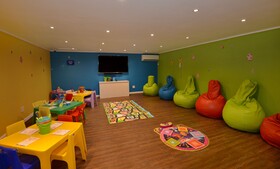 Lagoon Beach Hotel & Spa