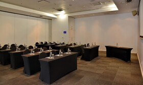 Lagoon Beach Hotel & Spa