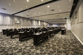 Lagoon Beach Hotel & Spa