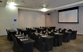 Lagoon Beach Hotel & Spa