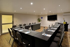 Lagoon Beach Hotel & Spa