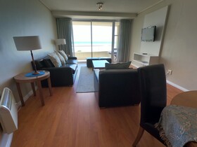 Lagoon Beach Hotel Apartments