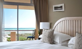 Leisure Bay Luxury Suites