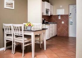 Leisure Bay Luxury Suites