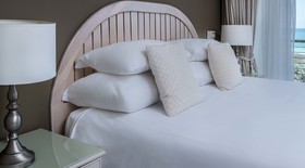 Leisure Bay Luxury Suites