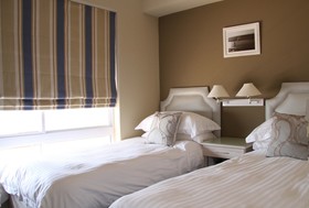 Leisure Bay Luxury Suites