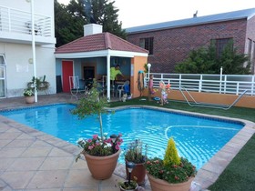 Lakeside Lodge