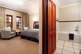Noordhoek Village Hotel
