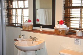 Calais Wine Estate Guesthouse