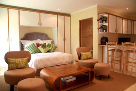 Calais Wine Estate Guesthouse
