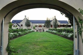 Le Bac Estates