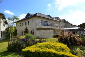 Pearl Valley Hotel By Mantis