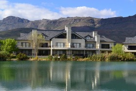 Pearl Valley Hotel By Mantis