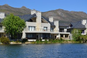 Pearl Valley Hotel By Mantis