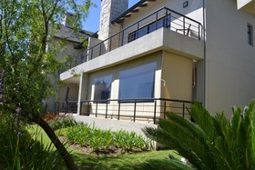 Pearl Valley Hotel By Mantis