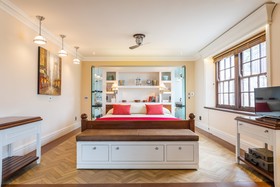 St. James Manor Guesthouse