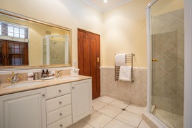 St. James Manor Guesthouse
