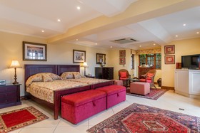 St. James Manor Guesthouse