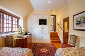 St. James Manor Guesthouse