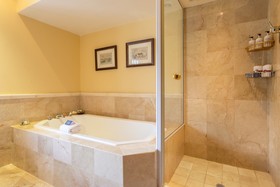 St. James Manor Guesthouse