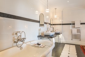 St. James Manor Guesthouse
