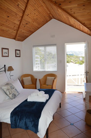 Boulders Beach Lodge