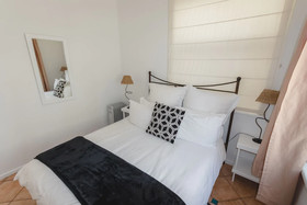 Boulders Beach Lodge