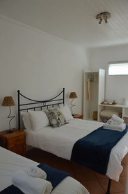 Boulders Beach Lodge