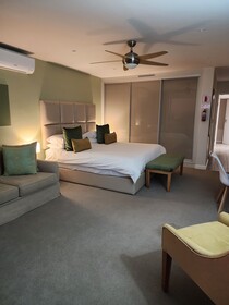 Boulders Blue Bed And Breakfast