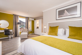Simon’s Town Quayside Hotel
