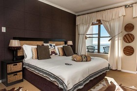 Whale View Manor Guesthouse