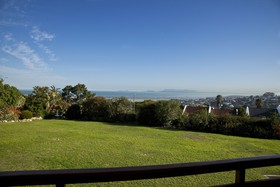 Aqua Vista Guest House