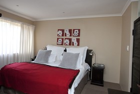 Aqua Vista Guest House
