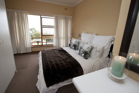 Aqua Vista Guest House