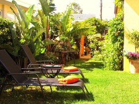 Avue Guesthouse