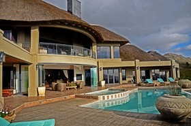 Bezweni Lodge