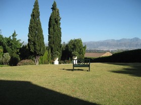 Helderview Hotel & Suites