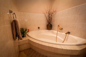 Winelands Villa Guesthouse