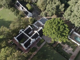 Blaauwklippen Manor By Newmark